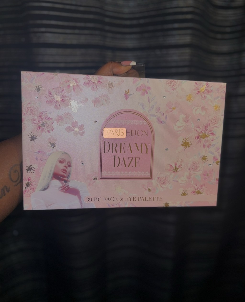 Budget Beauty, But Make It Iconic: Paris Hilton’s “Dreamy Daze” Palette&nbsp;Review