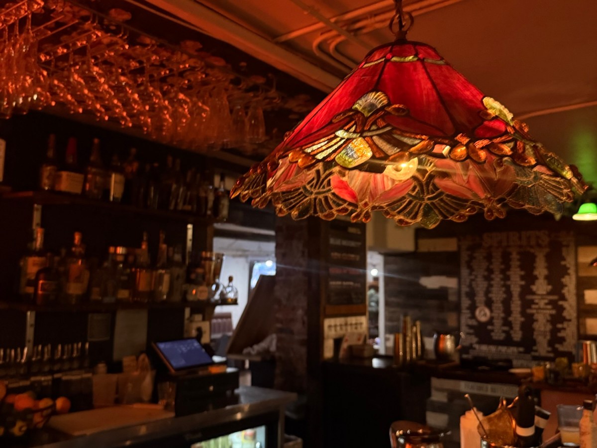 Honey and The Trapcat Sacramento Review | The Perfect Old Sacramento Date Night&nbsp;Vibe